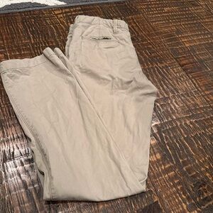 Gap khakis pants sz 32/36 great condition